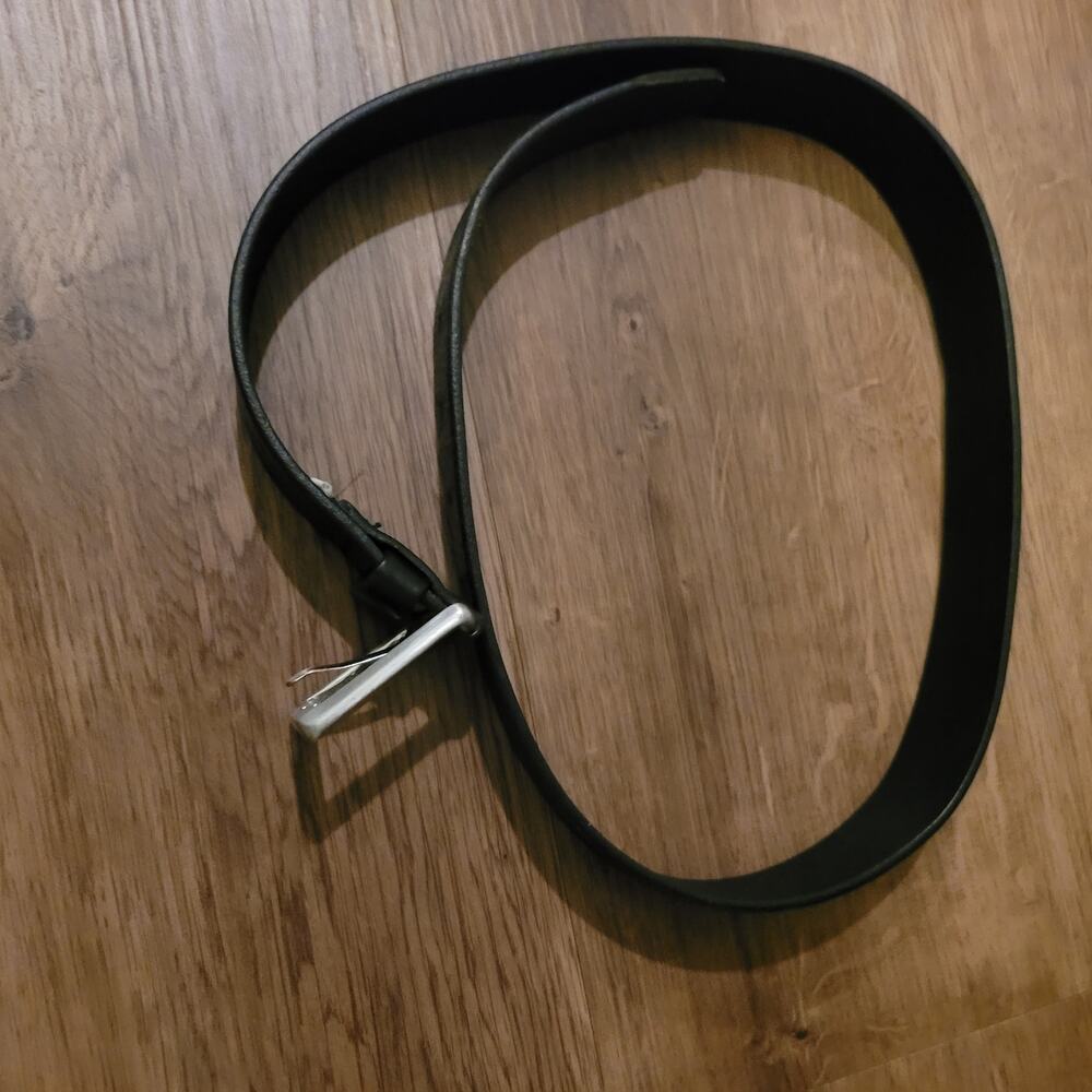 Banana republic Italian leather black belt mens sx 34